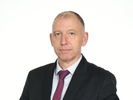 contact-card image