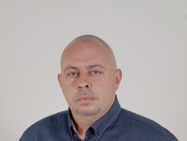 contact-card image