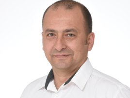 contact-card image