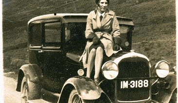 Айлийн Ловет– цял живот, карайки Ford 