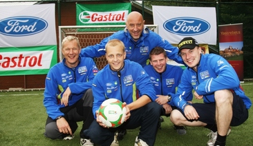 Rally drivers put on the spot in football shoot-out