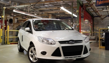 Стартира производството на Focus с 1.0-литров EcoBoost двигател, най-икономичния бензинов автомобил на Ford досега 