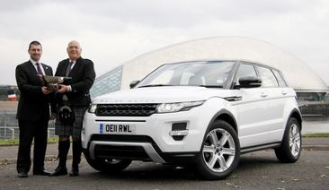Land Rover наема 1 000 нови служителя
