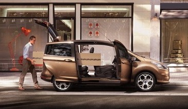 На изложението в Женева 2012 стилният нов Ford B-MAX отваря вратите си за практичните решения в градския трафик 