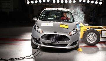 Ford с рекордните за автомобилния сектор 6 специални награди за безопасност на Euro NCAP и 5 звезди за новите Kuga и Fiesta