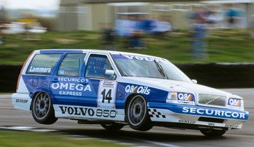 The model that aimed for the stars: the Volvo 850 celebrates its 25th birthday